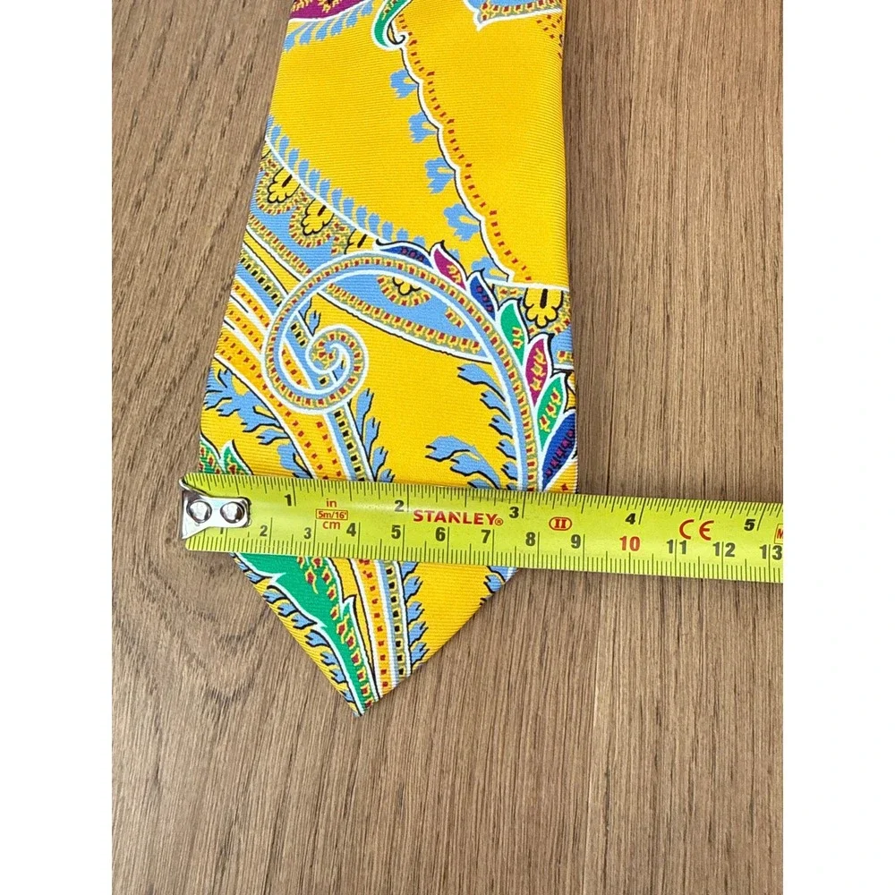 Ralph Lauren Purple Label Mens Yellow Paisley Silk Necktie Handmade Classic